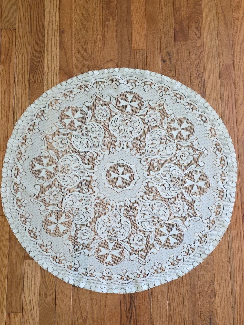 Handmade Maltese Cross Ivory Round Crochet Lace Table Cover